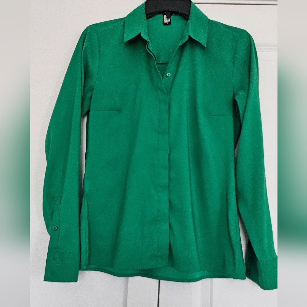 EXPRESS Elegant Green Women's Blouse